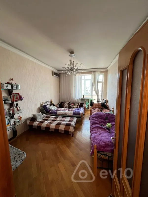 Satılır 3 otaqlı yeni tikili 145 m²