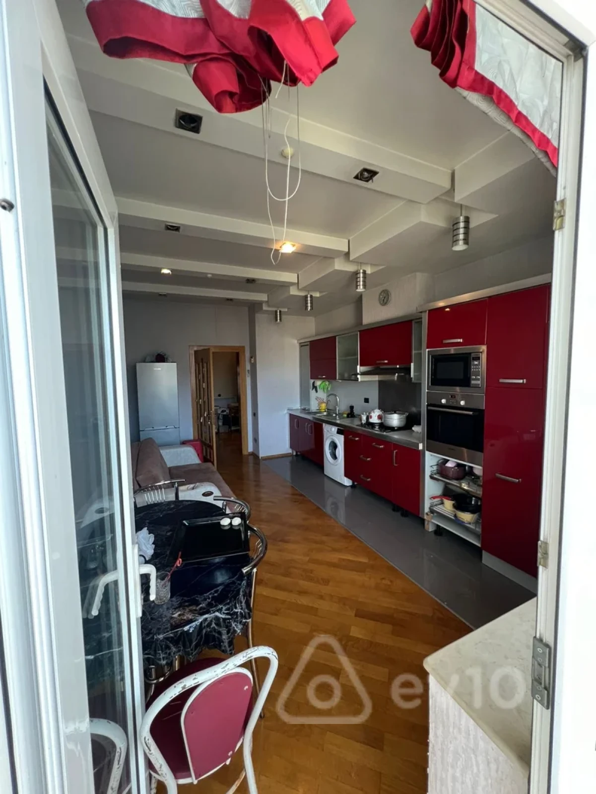 Satılır 3 otaqlı yeni tikili 145 m²