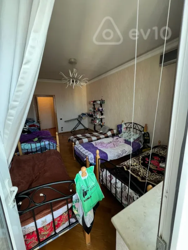 Satılır 3 otaqlı yeni tikili 145 m²