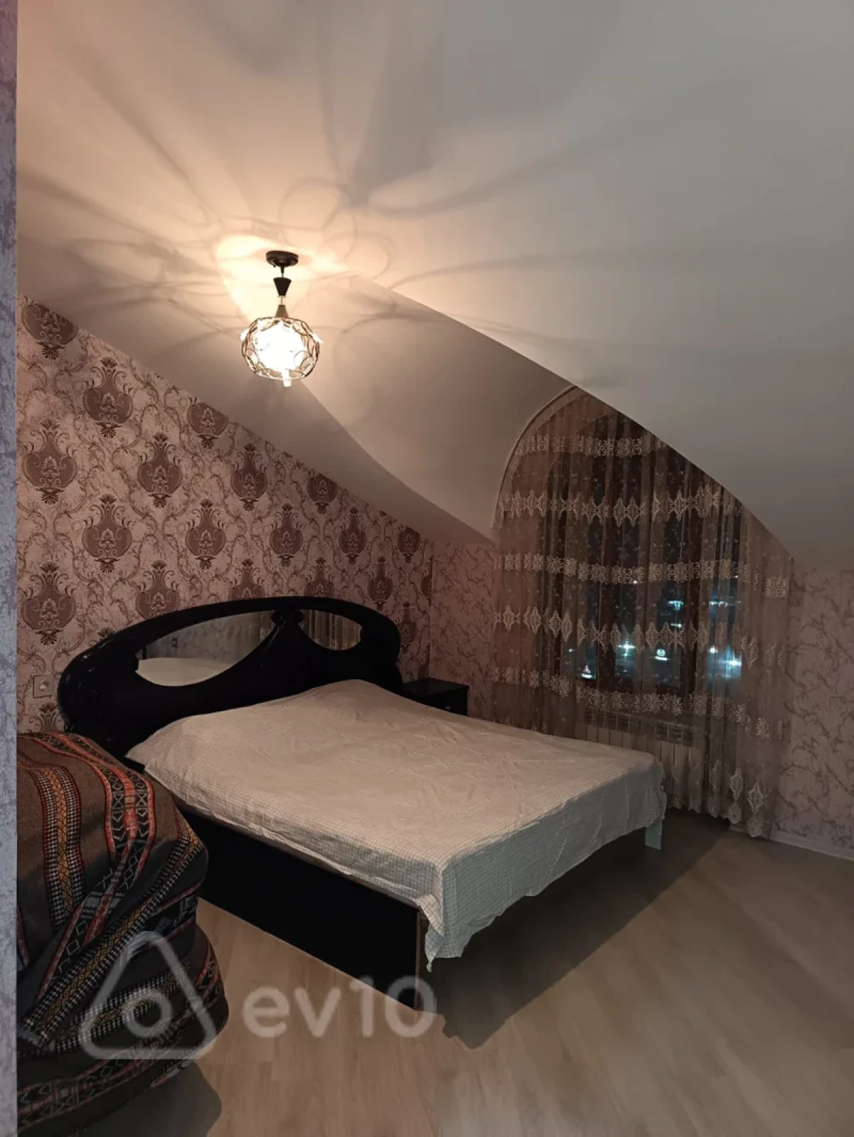 Kirayə verilir 2 otaqlı yeni tikili 85 m²