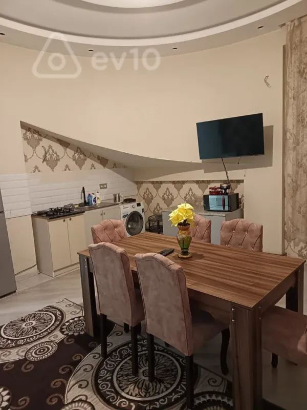Kirayə verilir 2 otaqlı yeni tikili 85 m²