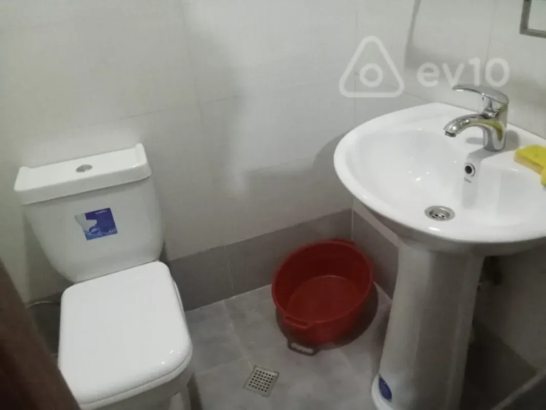 Satılır 4 otaqlı yeni tikili 120 m²