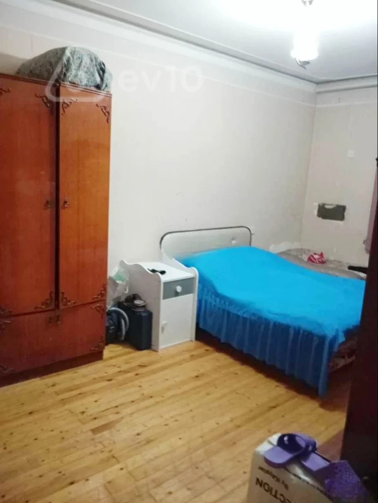 Satılır 3 otaqlı köhnə tikili 90 m²