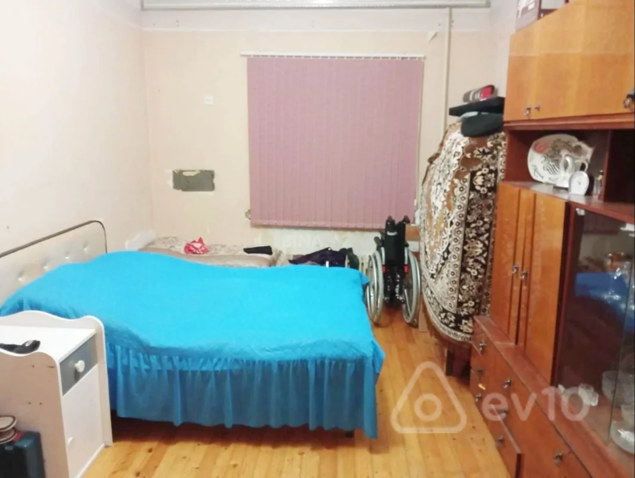 Satılır 3 otaqlı köhnə tikili 90 m²