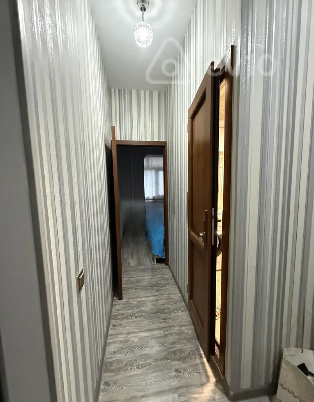 Satılır 2 otaqlı köhnə tikili 35 m²