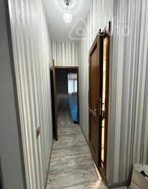 Satılır 2 otaqlı köhnə tikili 35 m²