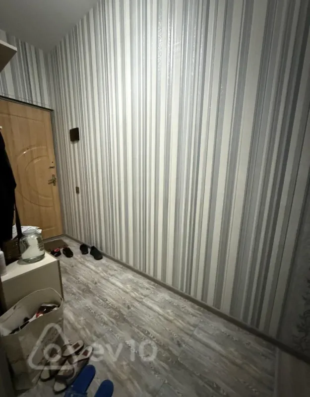 Satılır 2 otaqlı köhnə tikili 35 m²