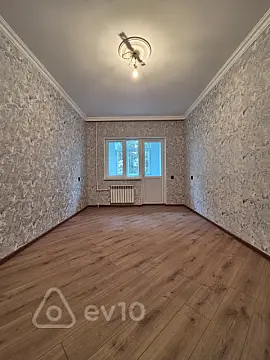 Satılır 3 otaqlı köhnə tikili 85 m²