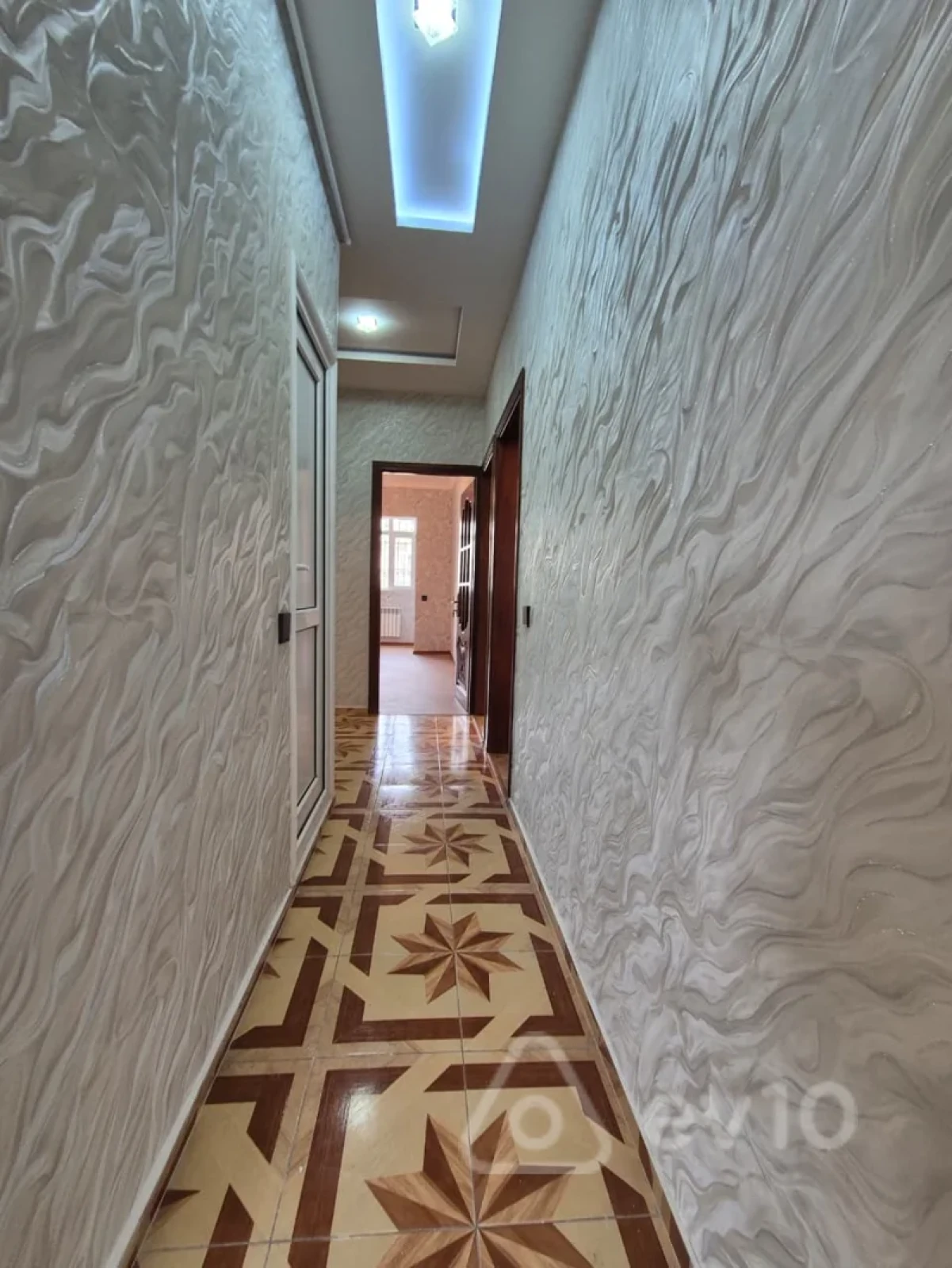 Satılır 3 otaqlı köhnə tikili 85 m²