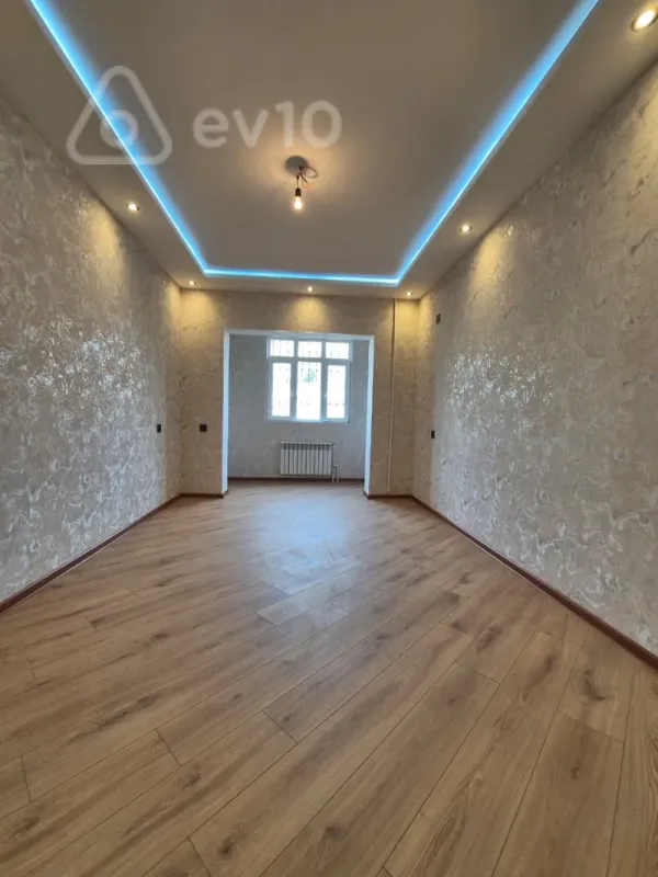 Satılır 3 otaqlı köhnə tikili 85 m²