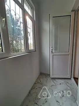 Satılır 3 otaqlı köhnə tikili 85 m²