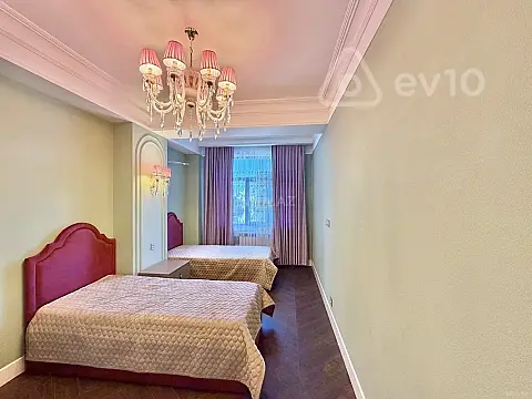 Kirayə verilir 3 otaqlı yeni tikili 120 m²