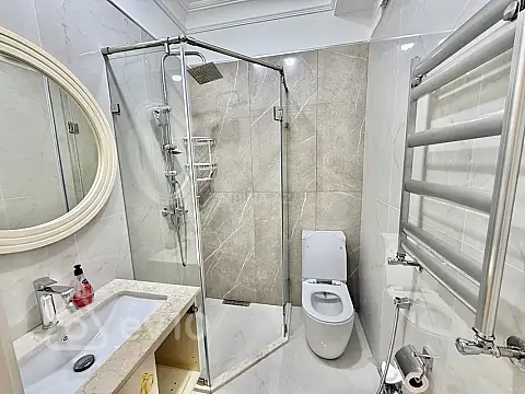 Kirayə verilir 3 otaqlı yeni tikili 120 m²