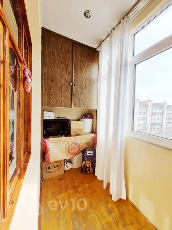 Satılır 2 otaqlı köhnə tikili 47 m²