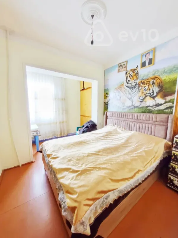 Satılır 2 otaqlı köhnə tikili 47 m²