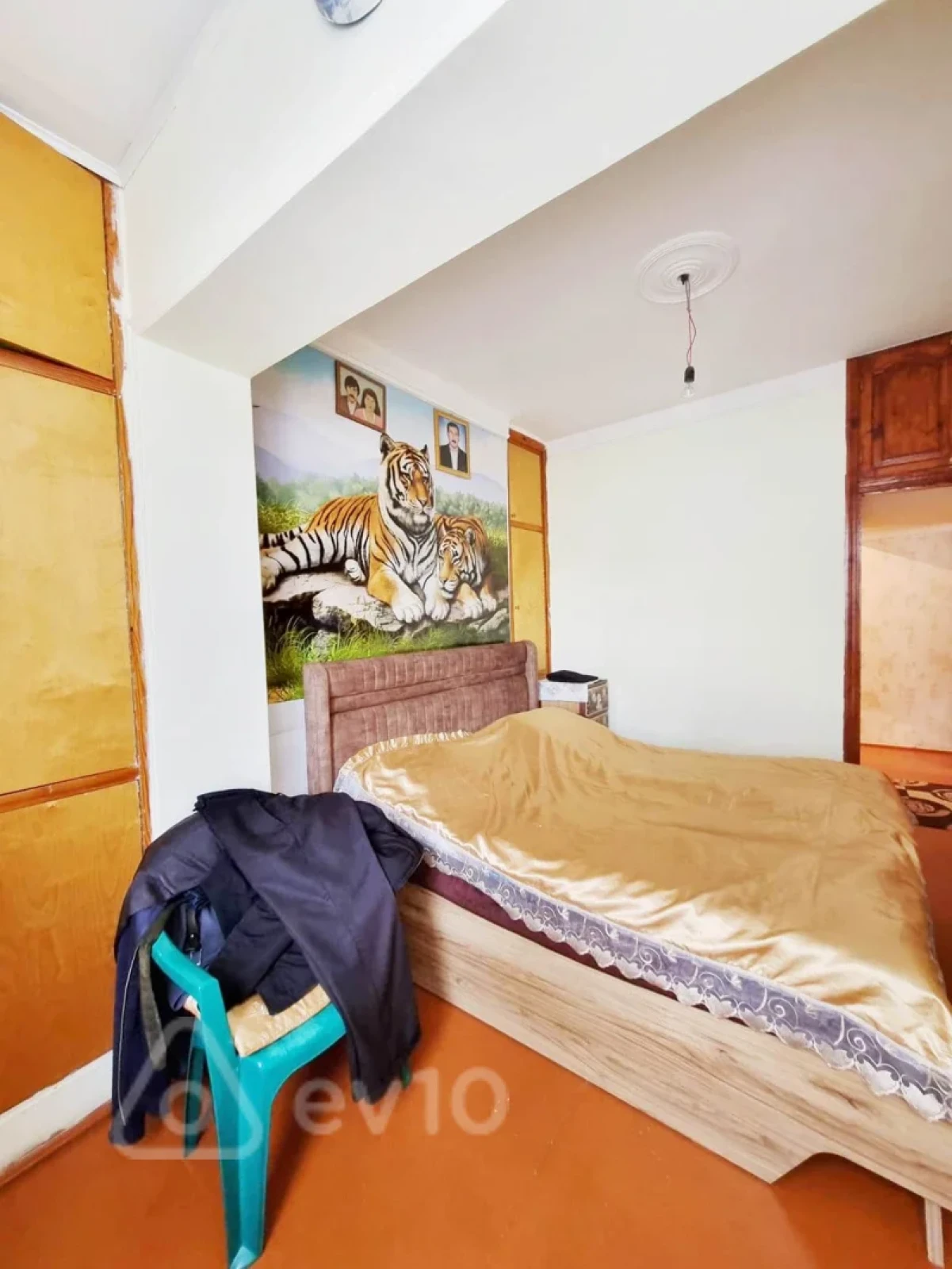 Satılır 2 otaqlı köhnə tikili 47 m²