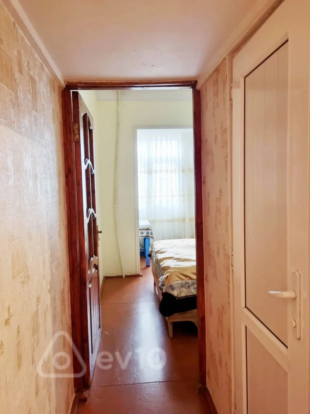 Satılır 2 otaqlı köhnə tikili 47 m²