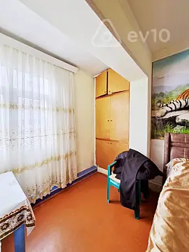 Satılır 2 otaqlı köhnə tikili 47 m²