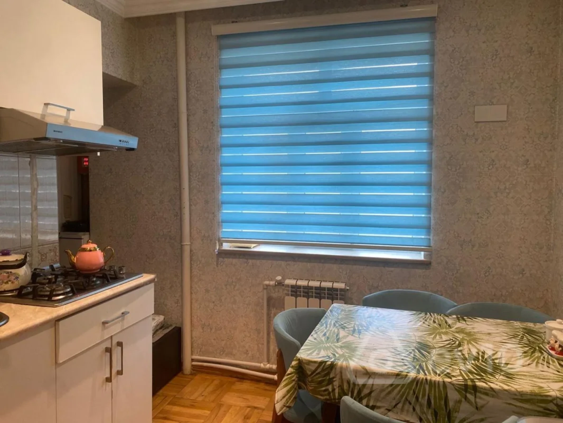 Kirayə verilir 4 otaqlı köhnə tikili 110 m²