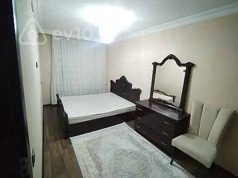 Kirayə verilir 2 otaqlı köhnə tikili 48 m² — Bakı, Nizami 2 otaq 48.00 m²