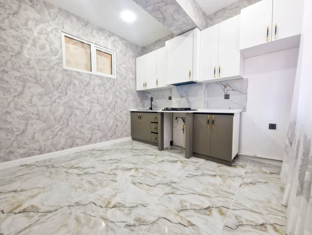 Kirayə verilir 2 otaqlı yeni tikili 70 m²