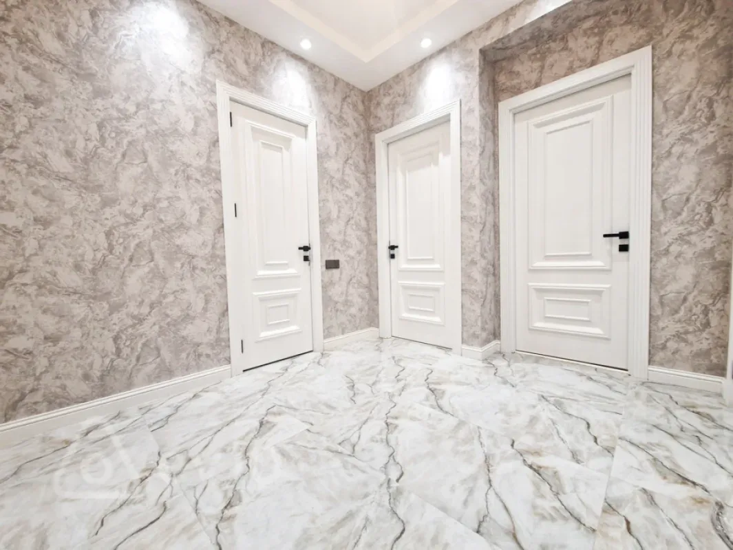 Kirayə verilir 2 otaqlı yeni tikili 70 m²