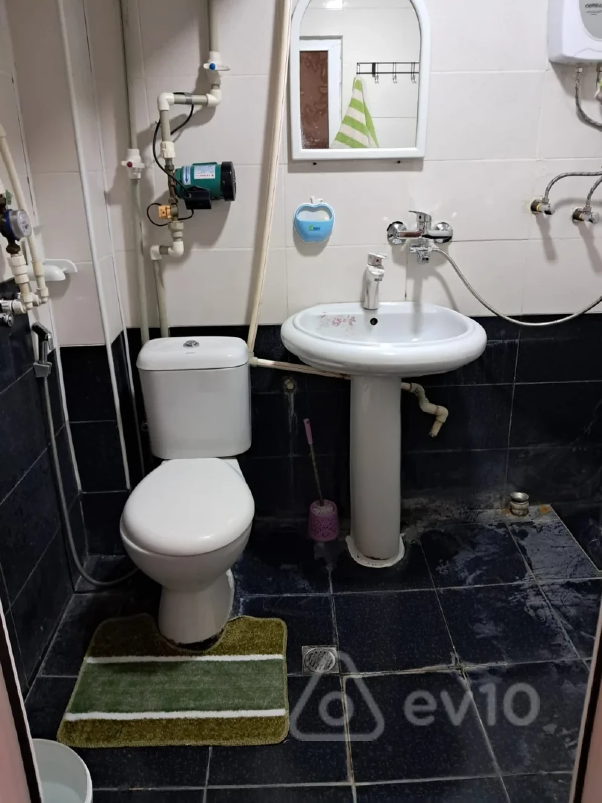 Satılır 1 otaqlı köhnə tikili 35 m²