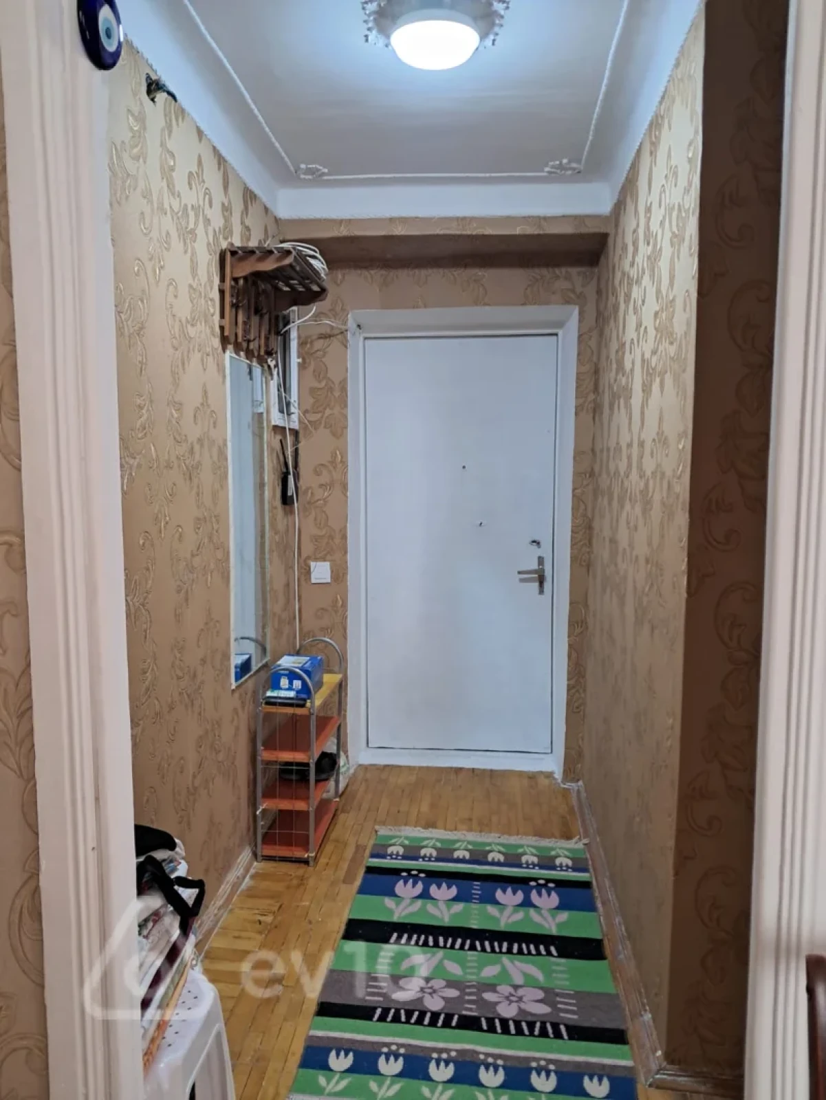 Satılır 1 otaqlı köhnə tikili 35 m²