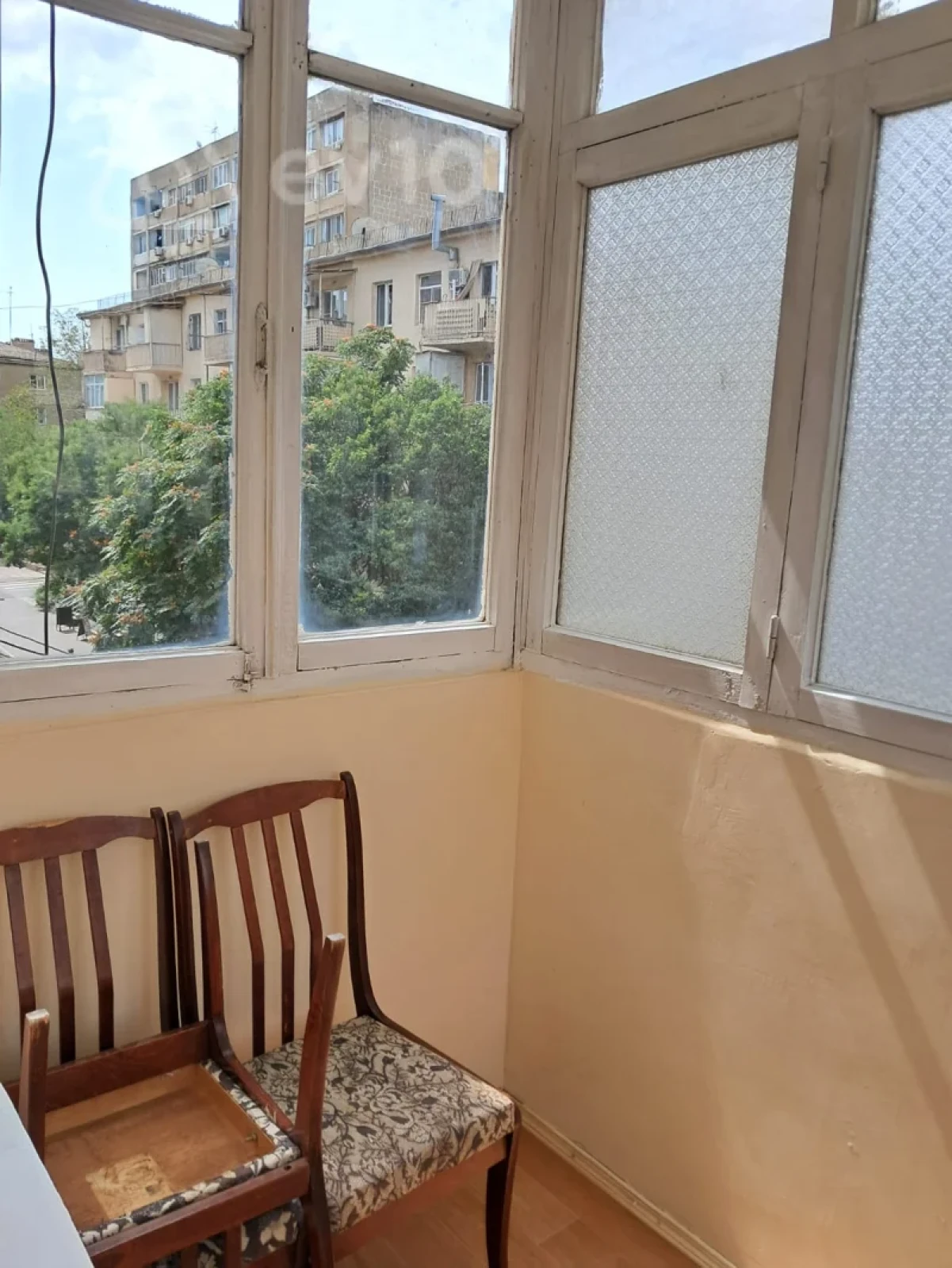 Satılır 1 otaqlı köhnə tikili 35 m²