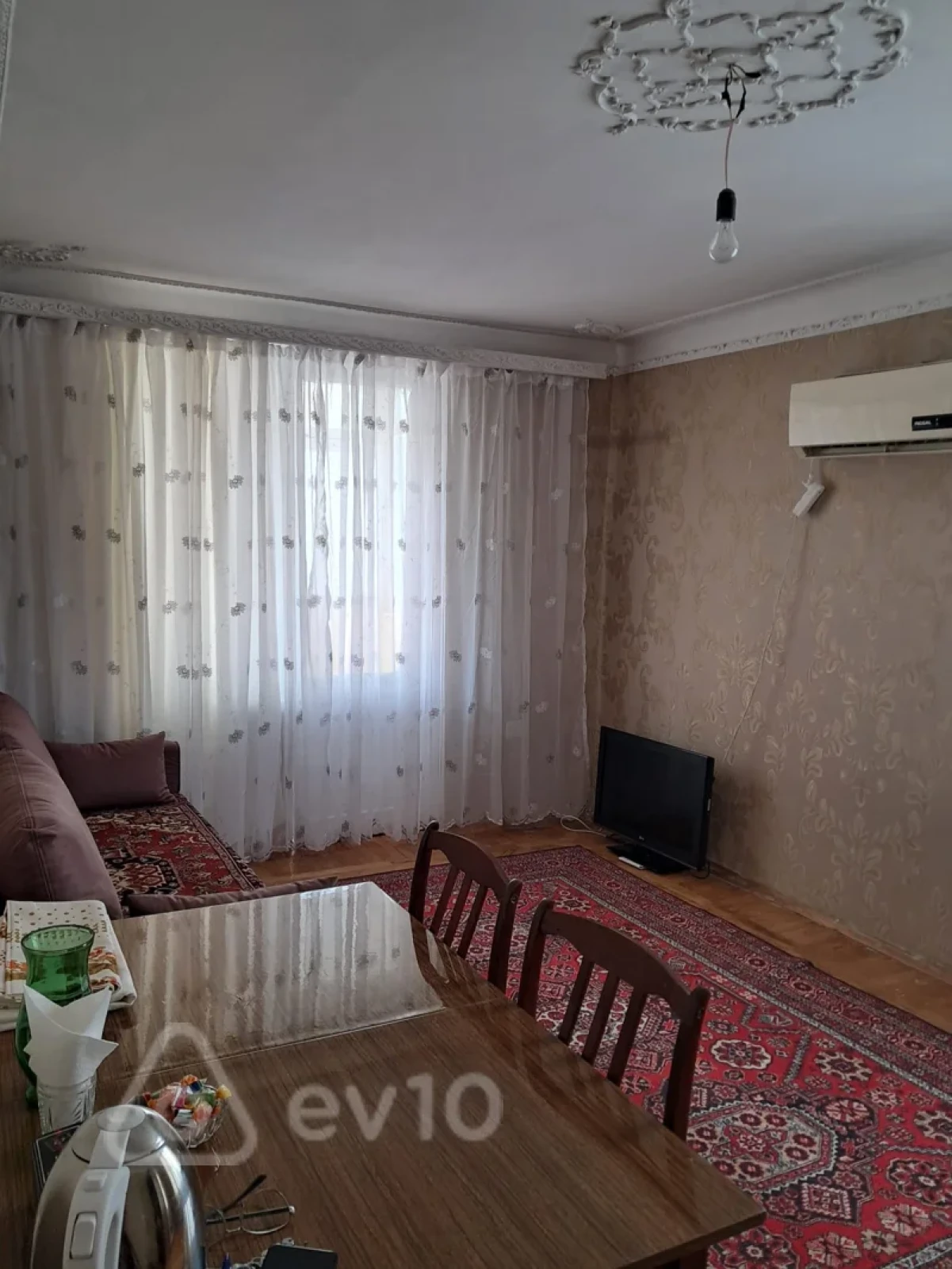 Satılır 1 otaqlı köhnə tikili 35 m²