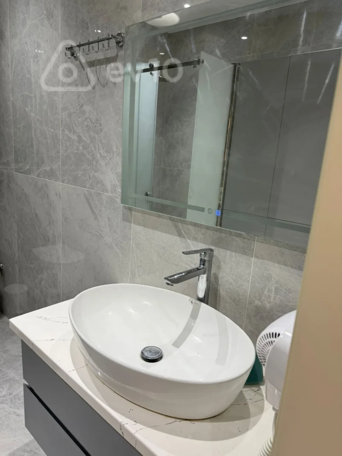 Kirayə verilir 2 otaqlı yeni tikili 92 m²