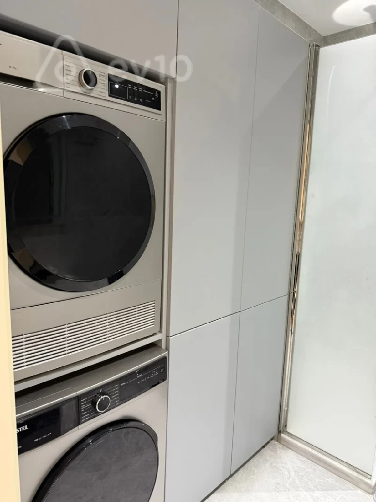 Kirayə verilir 2 otaqlı yeni tikili 92 m²