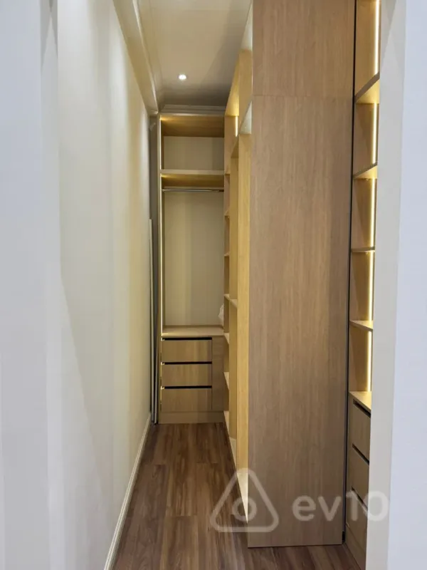 Kirayə verilir 2 otaqlı yeni tikili 92 m²