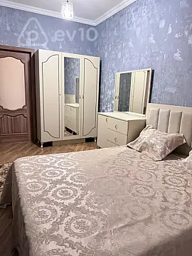 Kirayə verilir 2 otaqlı yeni tikili 70 m²