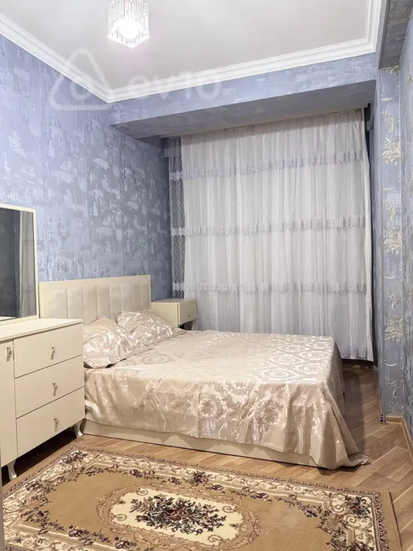 Kirayə verilir 2 otaqlı yeni tikili 70 m²