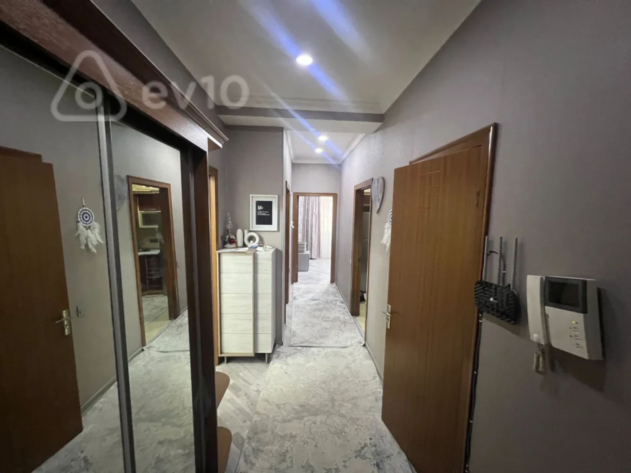 Kirayə verilir 3 otaqlı yeni tikili 70 m²