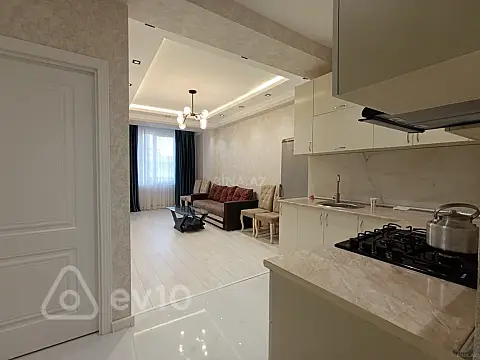 Kirayə verilir 2 otaqlı yeni tikili 60 m²