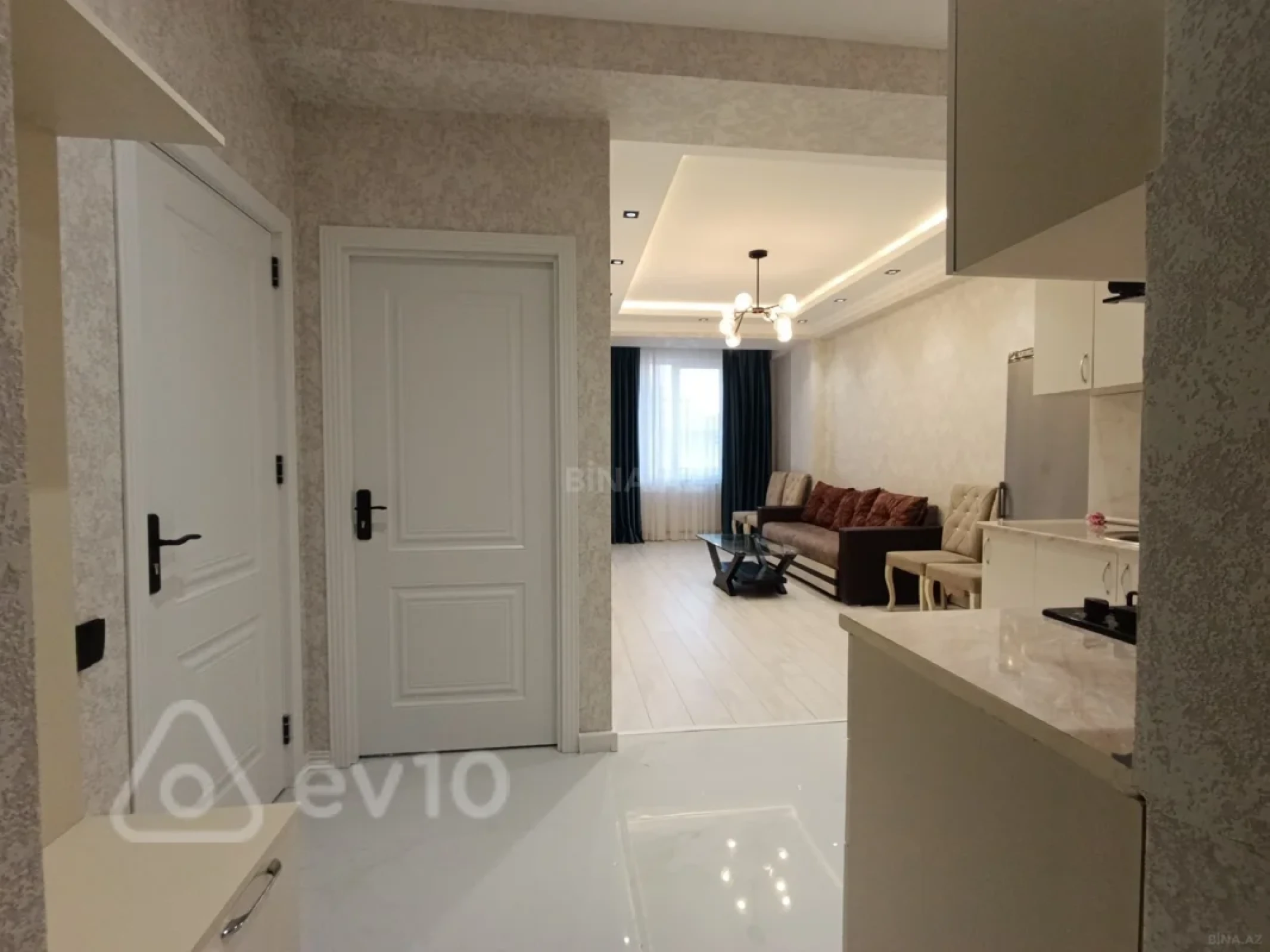Kirayə verilir 2 otaqlı yeni tikili 60 m²