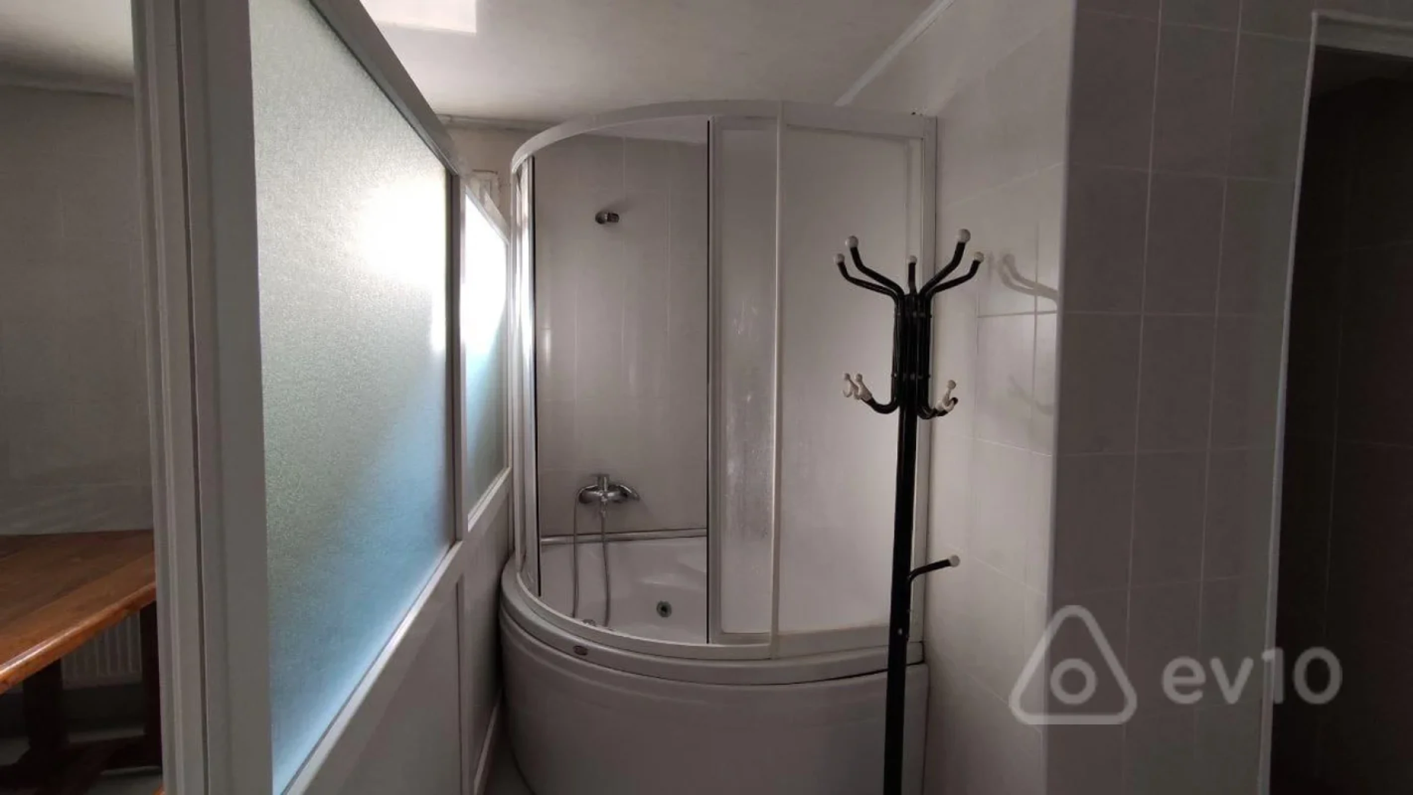 Satılır 5 otaqlı həyət evi 310 m²