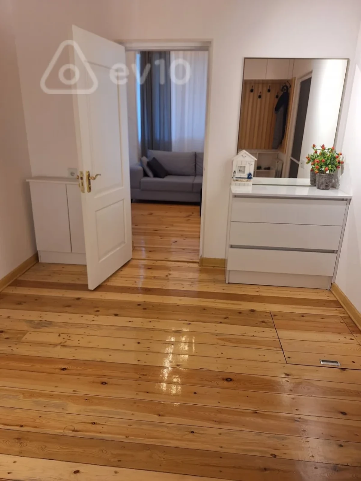 Kirayə verilir 3 otaqlı həyət evi 100 m²