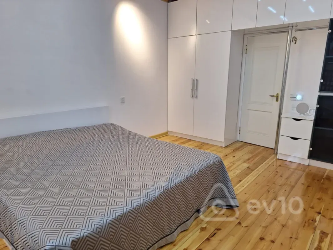 Kirayə verilir 3 otaqlı həyət evi 100 m²