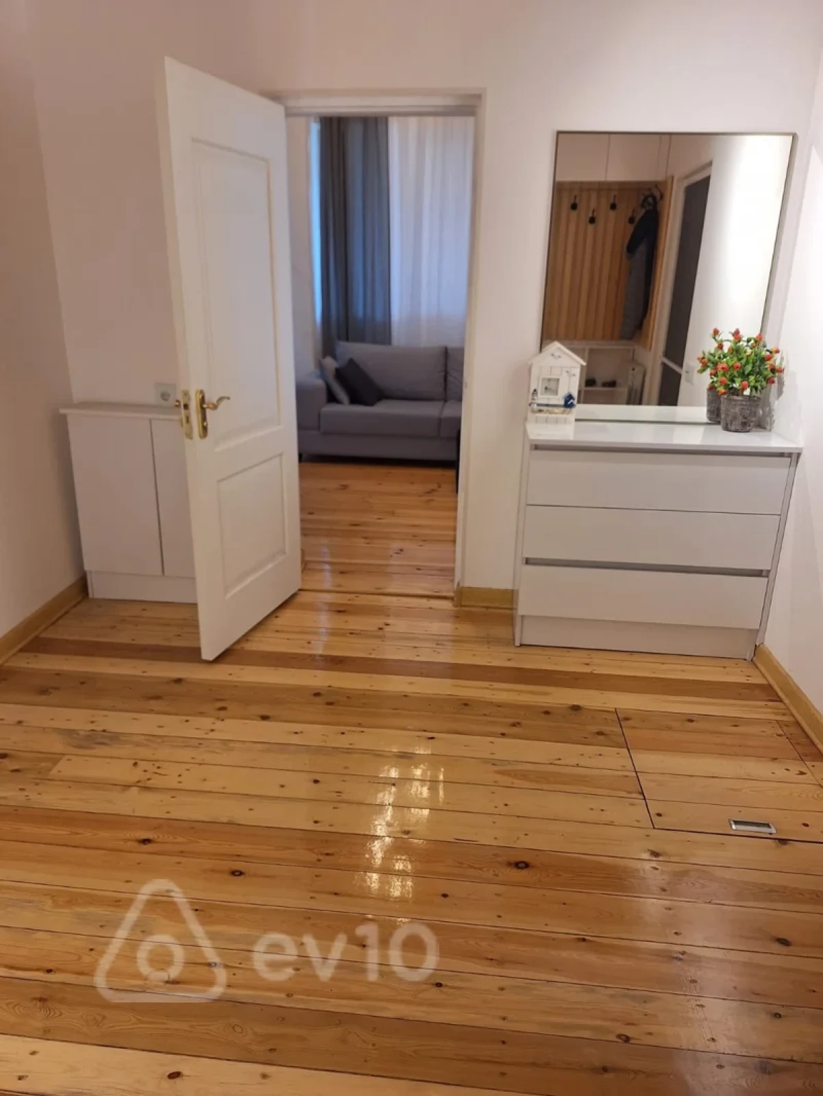 Kirayə verilir 3 otaqlı həyət evi 100 m²