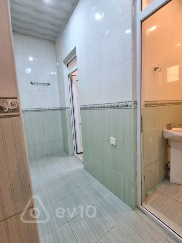 Kirayə verilir 4 otaqlı həyət evi 190 m²