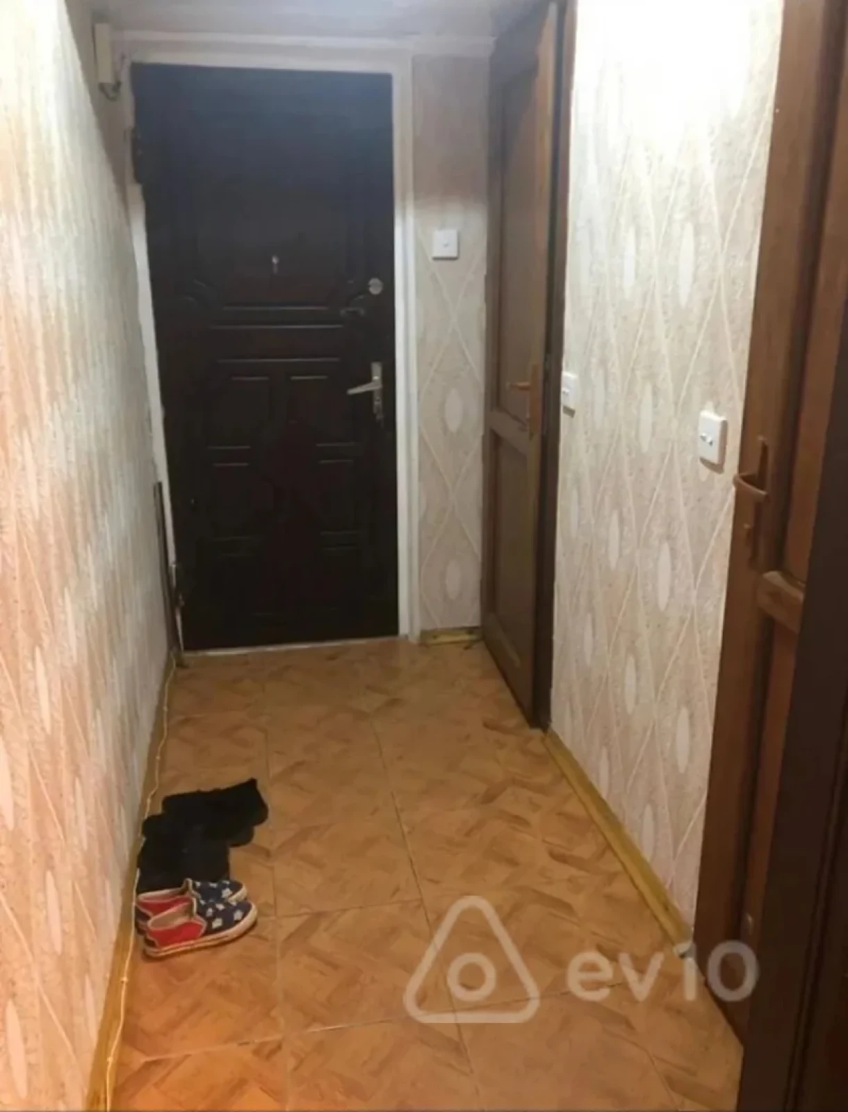 Kirayə verilir 2 otaqlı köhnə tikili 50 m²