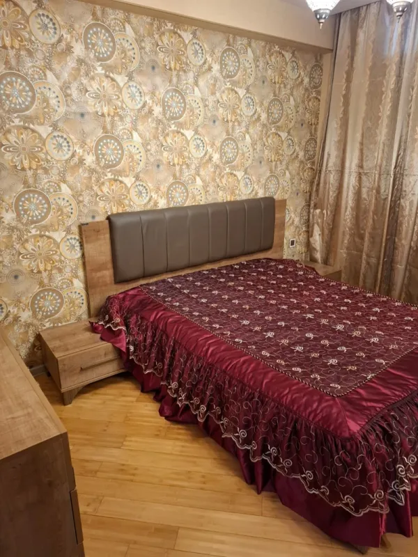 Kirayə verilir 2 otaqlı yeni tikili 65 m²