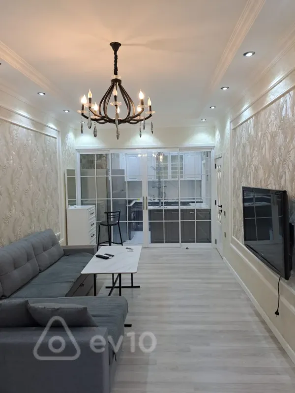 Kirayə verilir 2 otaqlı yeni tikili 65 m²