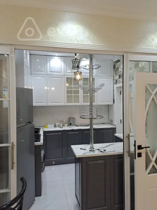 Kirayə verilir 2 otaqlı yeni tikili 65 m²