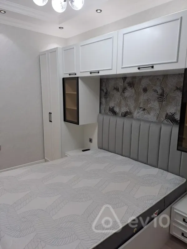Kirayə verilir 2 otaqlı yeni tikili 65 m²
