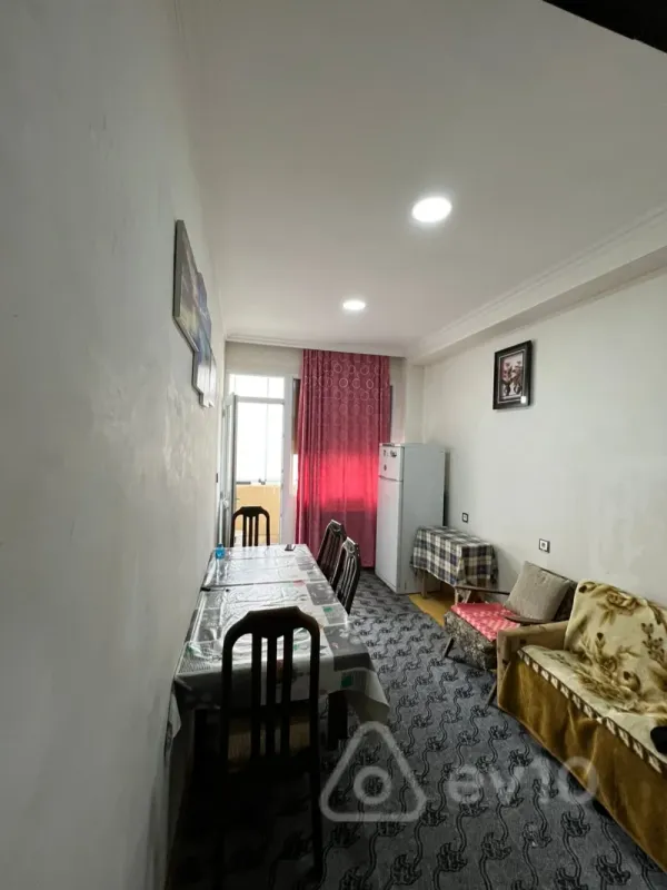Kirayə verilir 2 otaqlı yeni tikili 50 m²