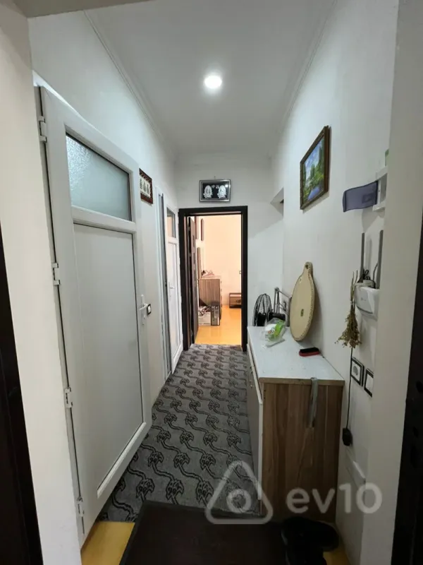 Kirayə verilir 2 otaqlı yeni tikili 50 m²